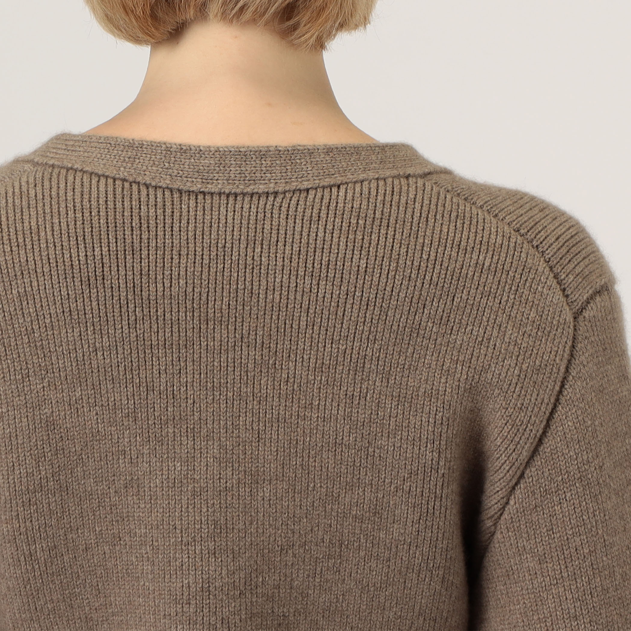 KHAITE SCARLET CARDIGAN｜トゥモローランド 公式サイト