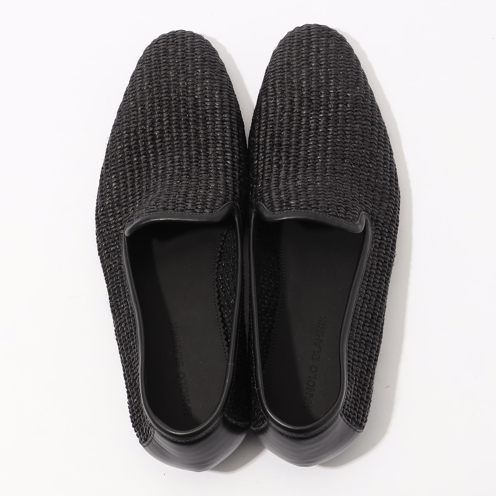 送料込/関税込■Manolo Blahnik■レザートリム ラフィアスライド マノロブラニク MARIO ラフィアローファーレザートリムシューズ