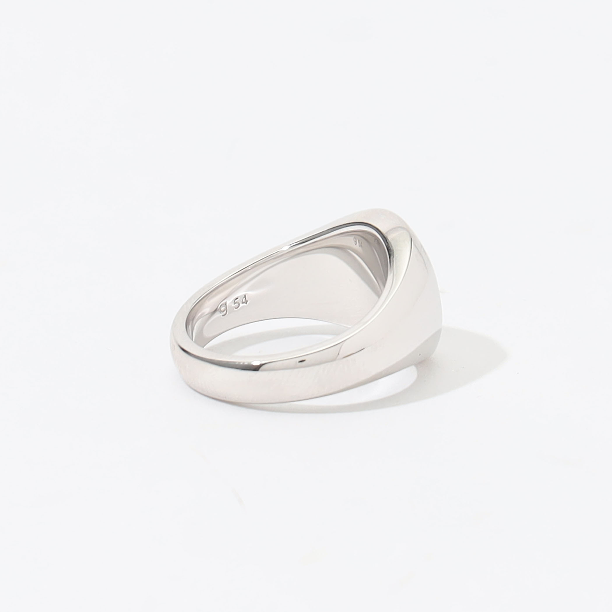 TOM WOOD Kim Ring White MOP｜トゥモローランド 公式サイト