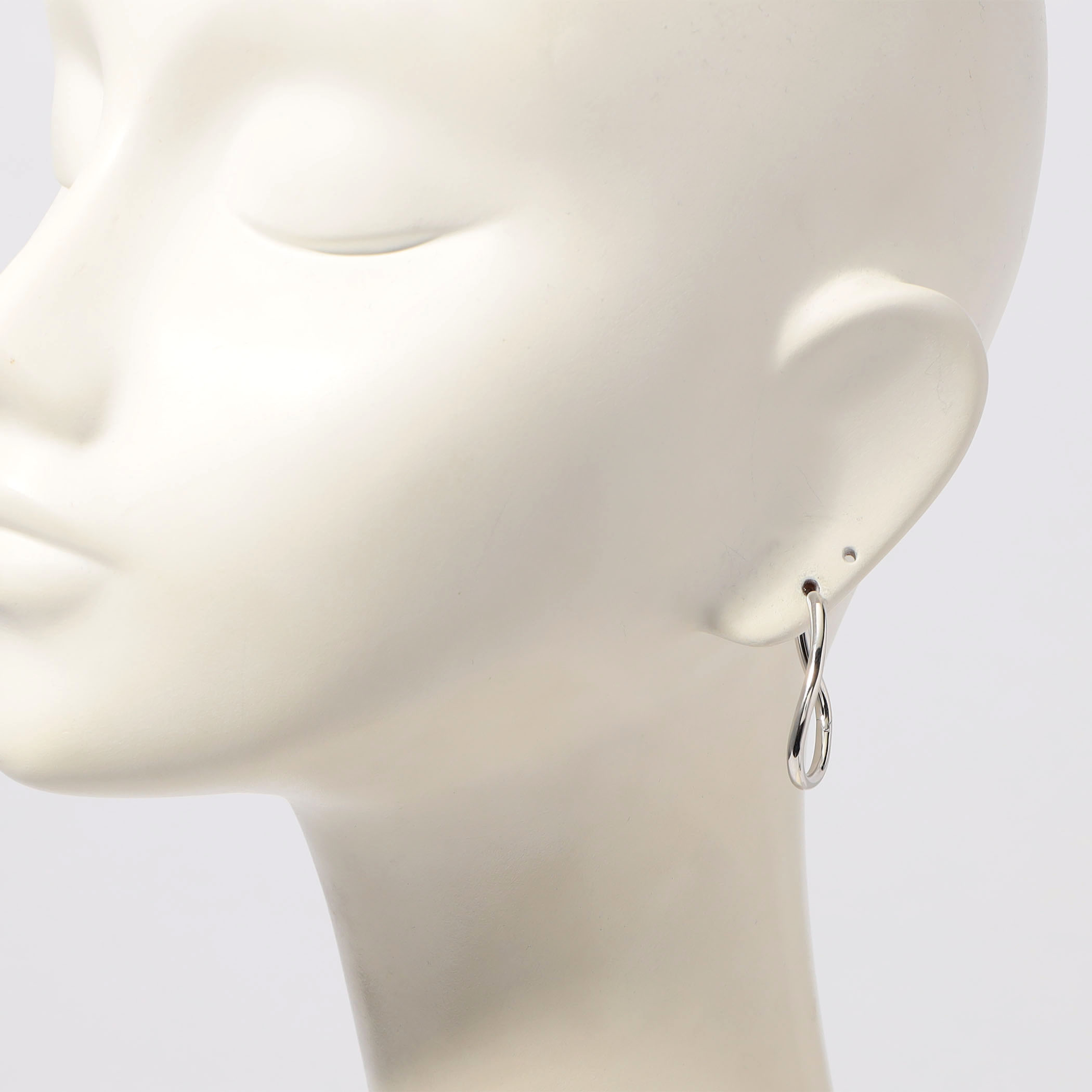 JOSEPHINE STUDIO THORN HOOPOVAL ピアス｜トゥモローランド 公式サイト