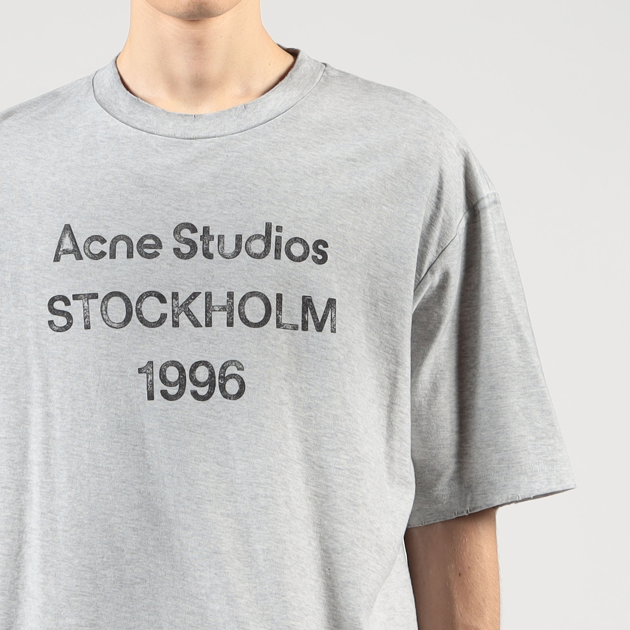 Acne Studios スタンプロゴ ハーフスリーブTシャツ｜トゥモローランド 公式通販