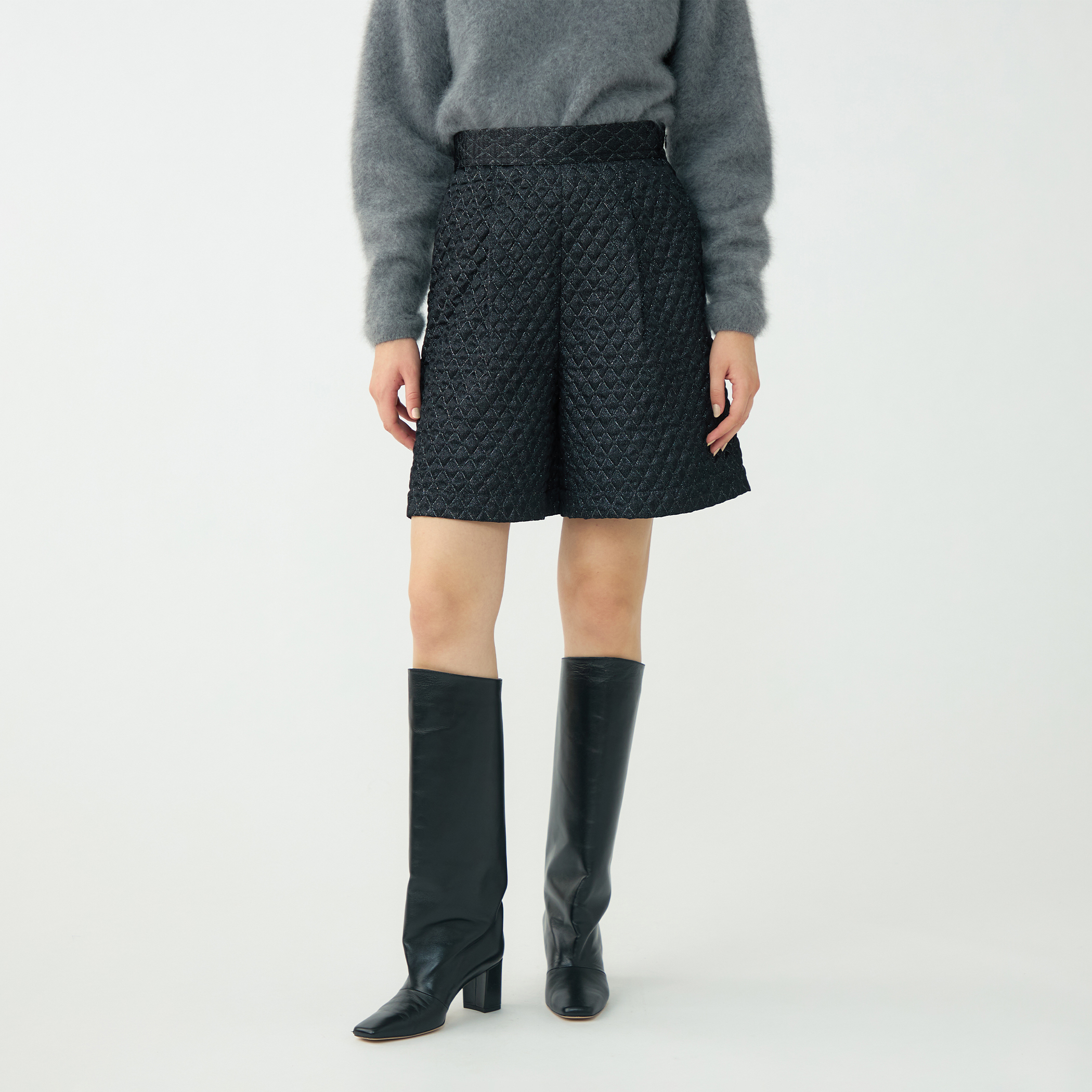 ラメマトラッセ ショートパンツ｜トゥモローランド 公式通販