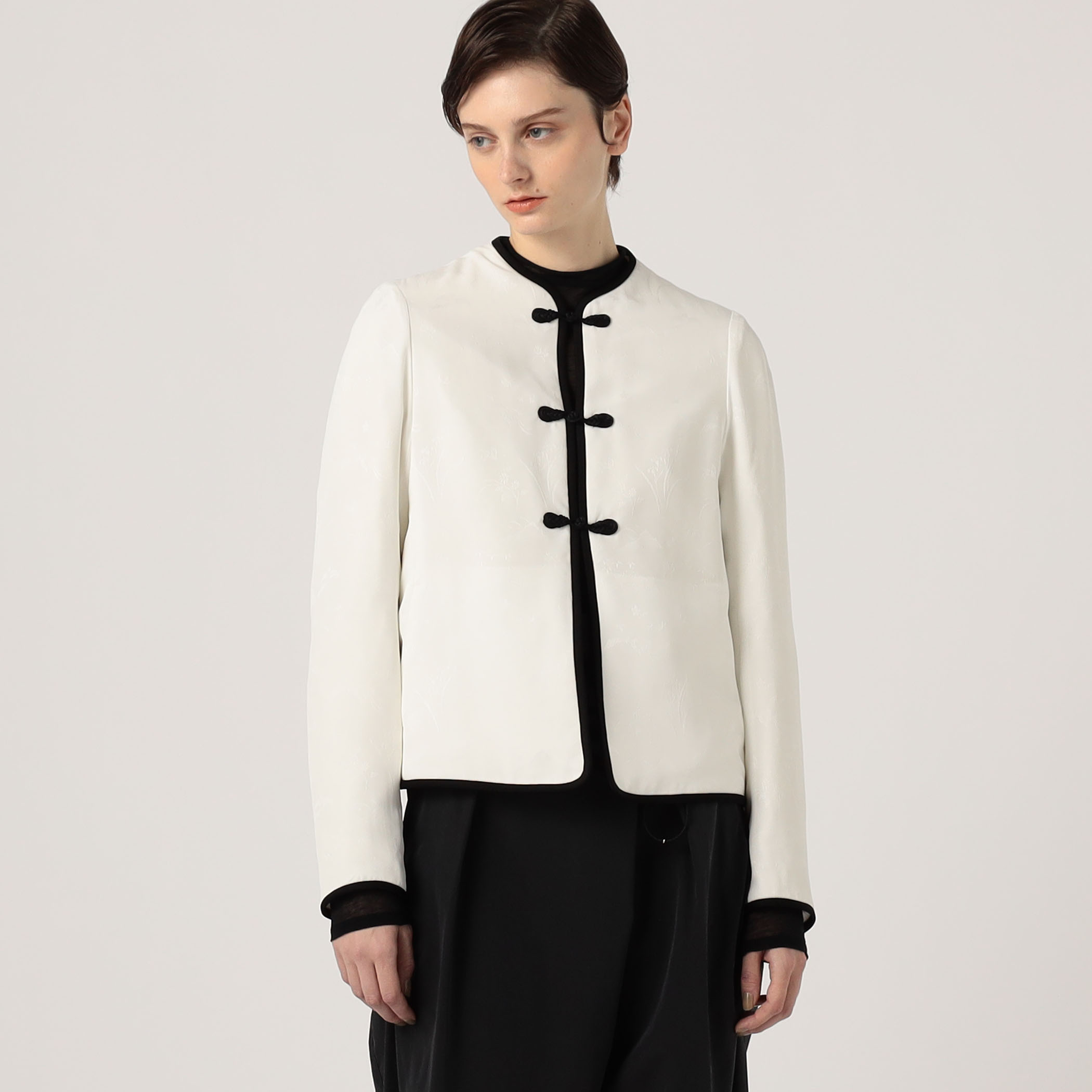 Mame Kurogouchi Viscose Rayon Floral Jacquard Silk Filling Mame Kurogouchi Viscose Rayon Floral Jacquard Silk Filling