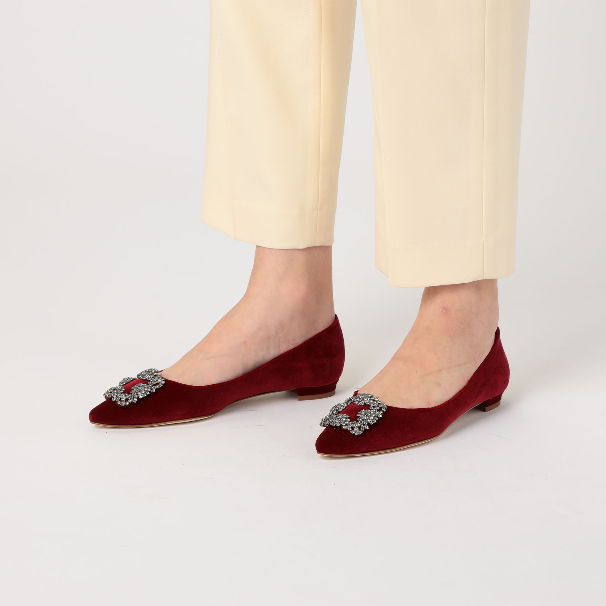 Manolo Blahnik♡ミュール ベルベット♡ 女っぷり上がる「マノロ ブラニク」の黒ベルベットシューズ