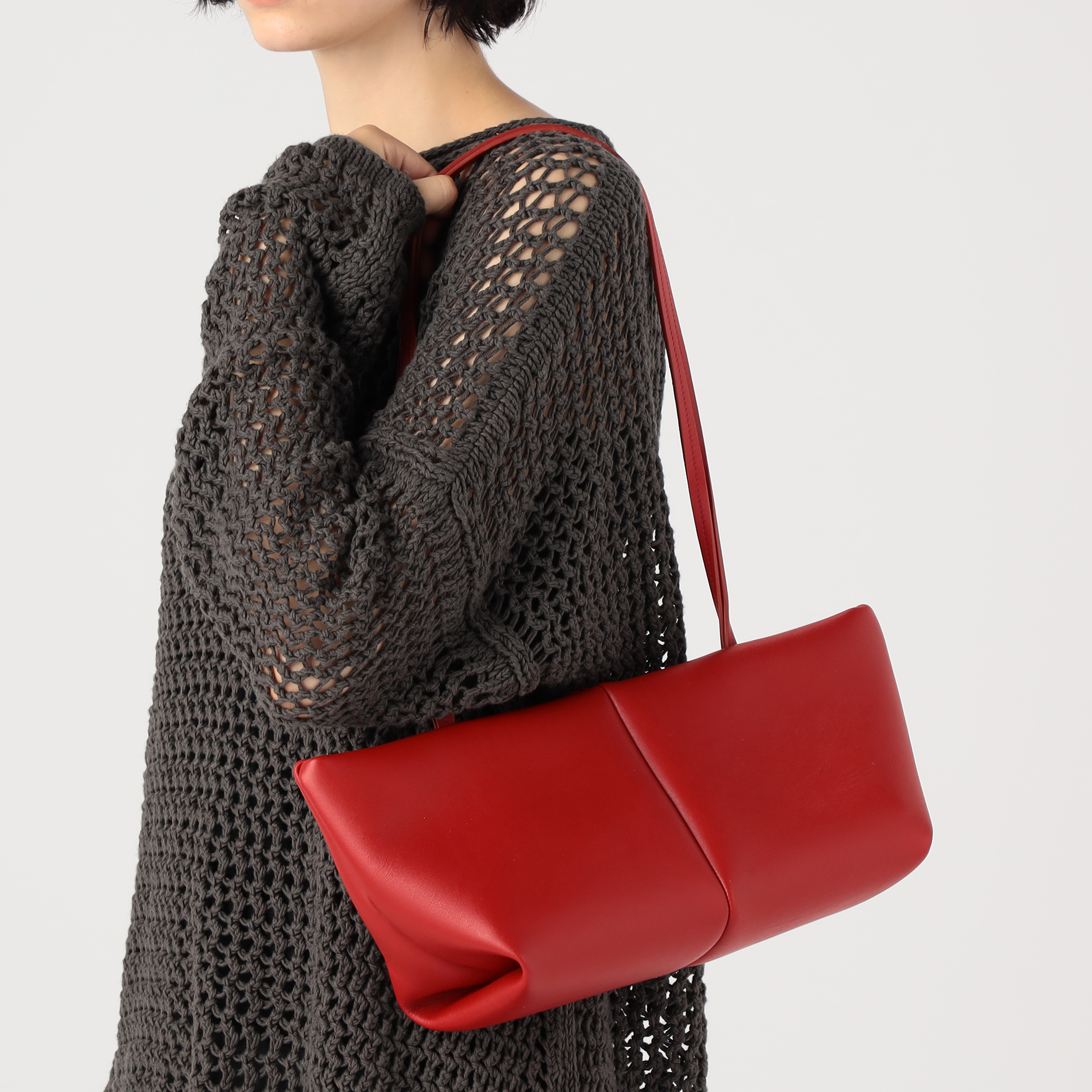 Maeden Boulevard Sling ショルダーバッグ｜トゥモローランド