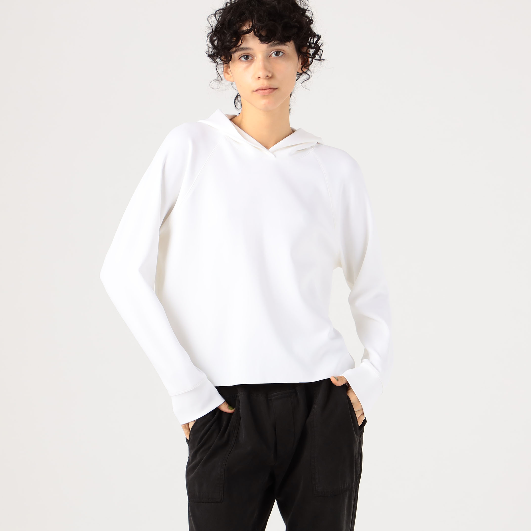 【JAMES PERSE】ストレッチナイロン スーデッドプルオーバー WNDK3839 ストレッチナイロン スーデッドプルオーバー WNDK3839